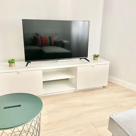 Apto Campus Milan * אוביידו