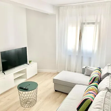 Apto Campus Milan דירה *